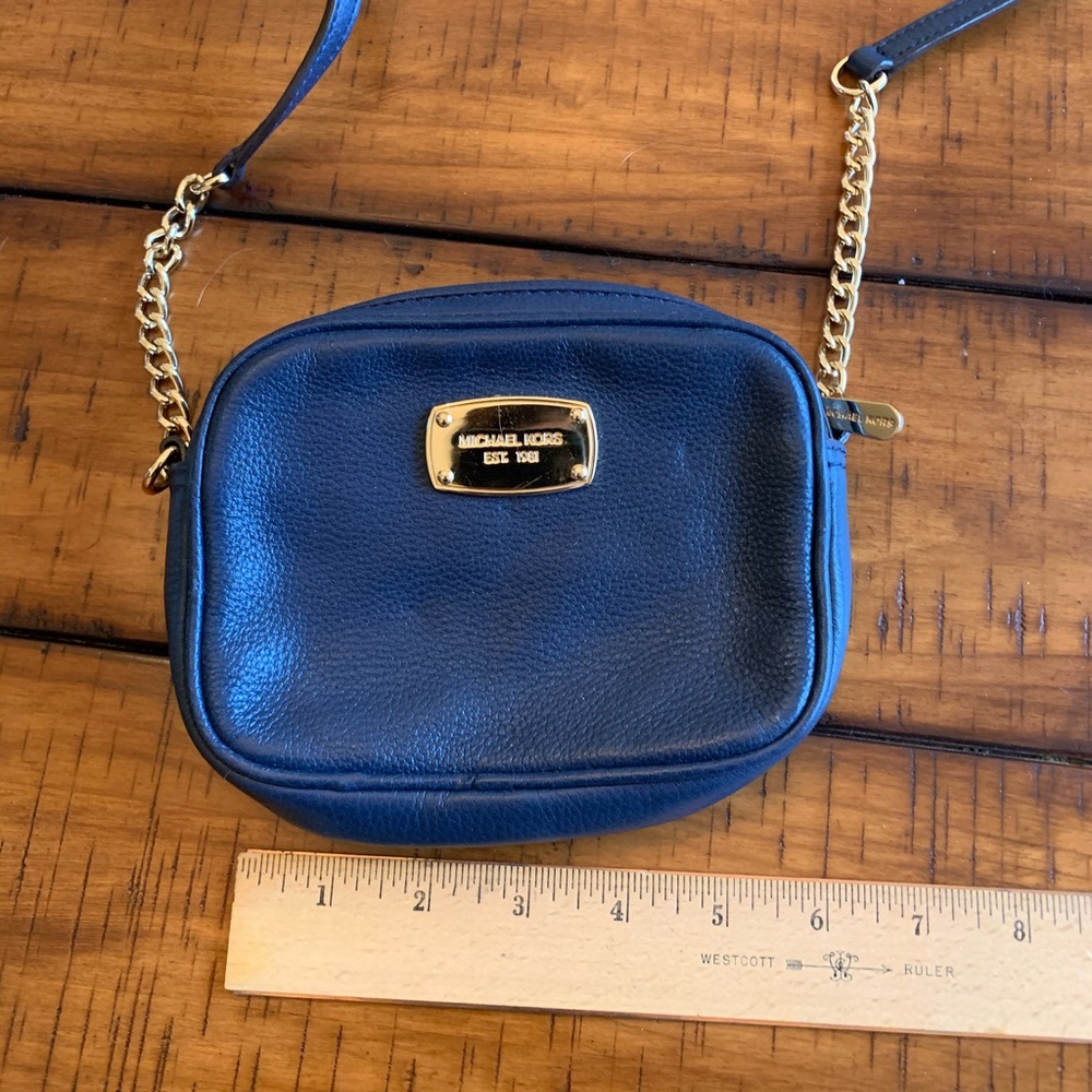 Navy blue Michael Kors crossbody bag
